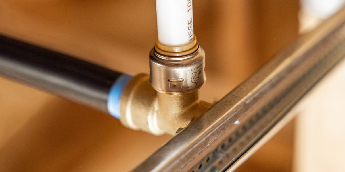 1" SharkBite Style Push-Fit X 1" FNPT Lead-Free Brass Adapter, PF-FA5-LF