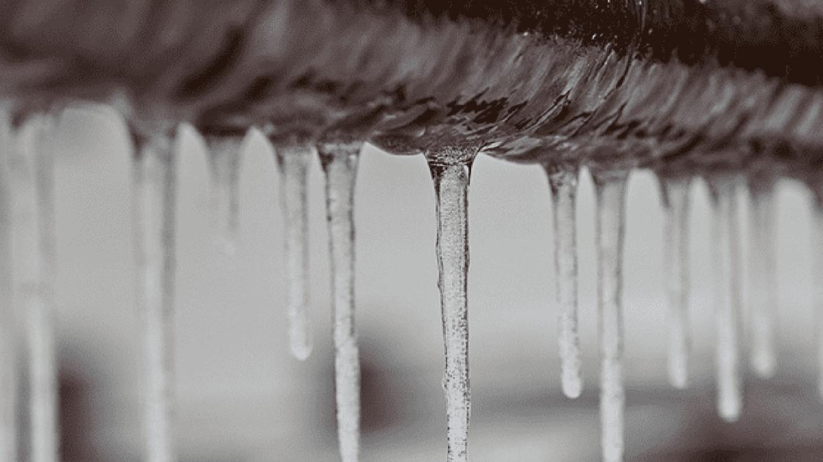 Winter plumbing tips to prevent frozen pipes and costly repairs during cold weather