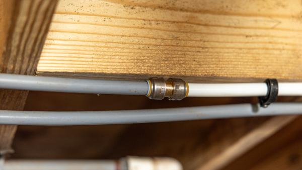 SharkBite Max Polybutylene transition Fitting