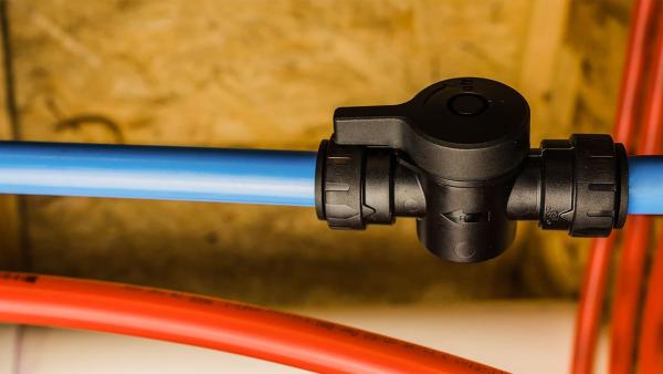 ProLock push-to-connect ball valves with twist-to-lock design for controlling water flow in PEX, PE-RT, copper, and CPVC pipe systems