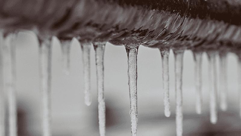 Winter plumbing tips to prevent frozen pipes and costly repairs during cold weather